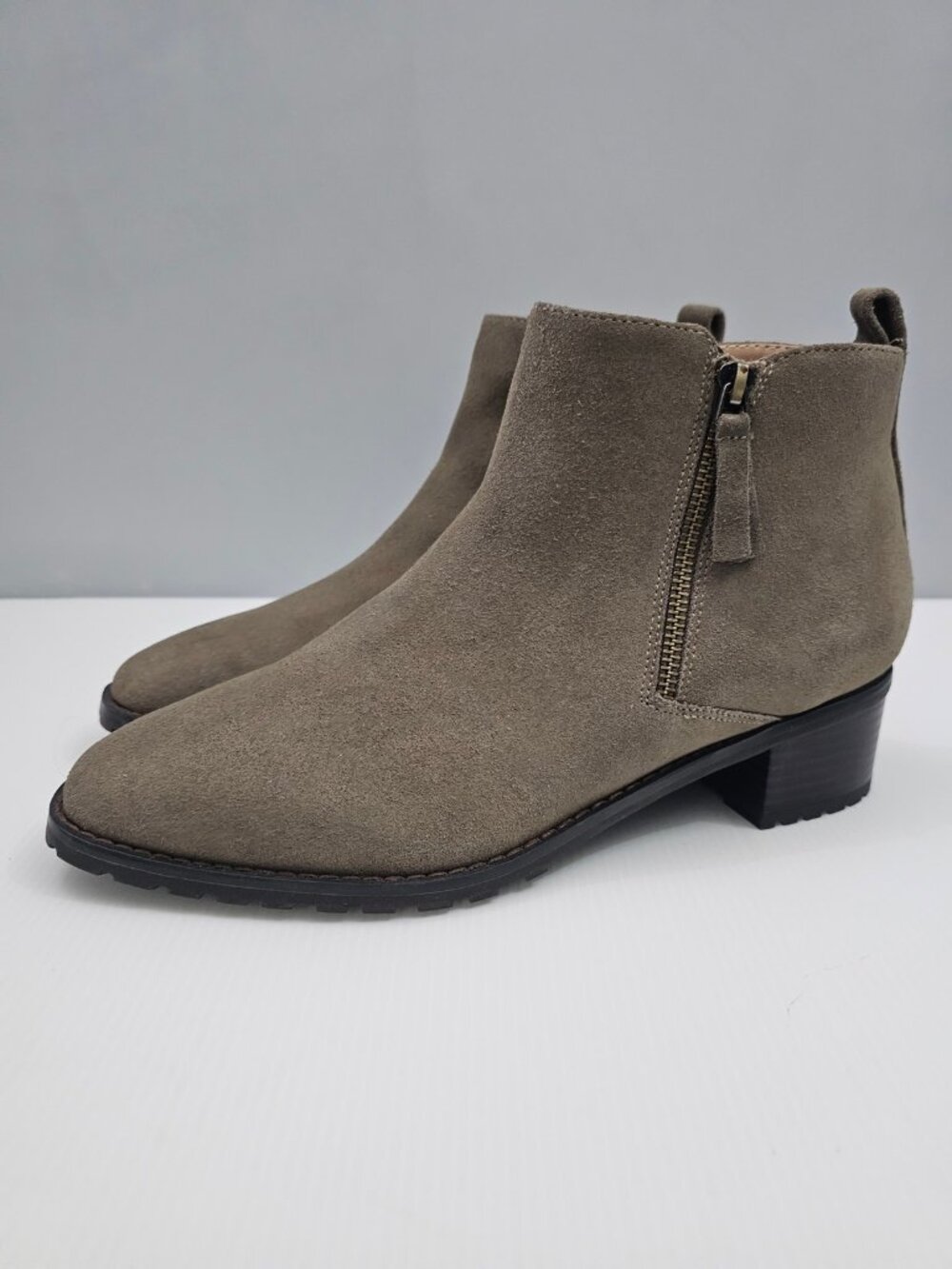 Blondo Samara Waterproof Ankle Boot 11 Taupe Olive Suede Fall Block Heel NEW